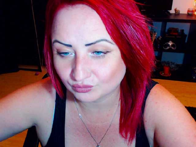 Скріншоти передачі KinkyDomina