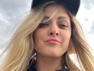 Еротичний відеочат Demi1988