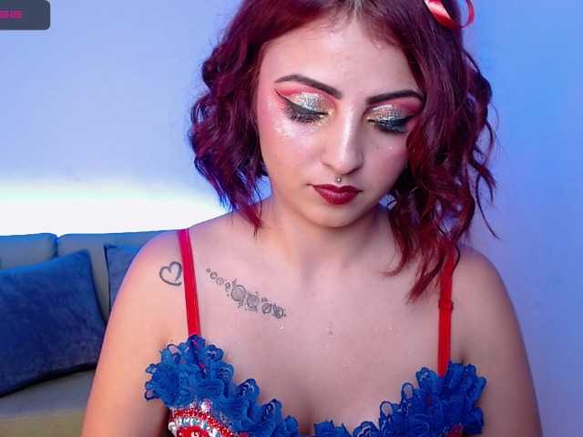 Фотографії Diamond-Red ❤️Hi guys❤️ I'm watching my father masturbating, and that made me very horny ... come help me to culminate my orgasm ♥ ♥ #lovense #ahegao #bdsm #squirt #dirty