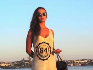 Еротичний відеочат dinaenjoy