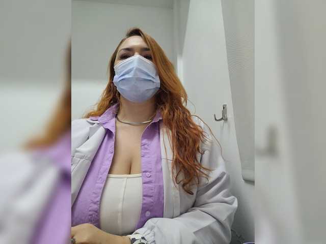 Фотографії Doctora-Danna Iam doctor... working in hospital... look my rate tips.... between patient we will do all....Let's fuck harder