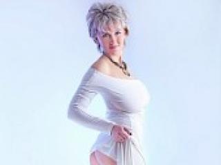 Еротичний відеочат dora17