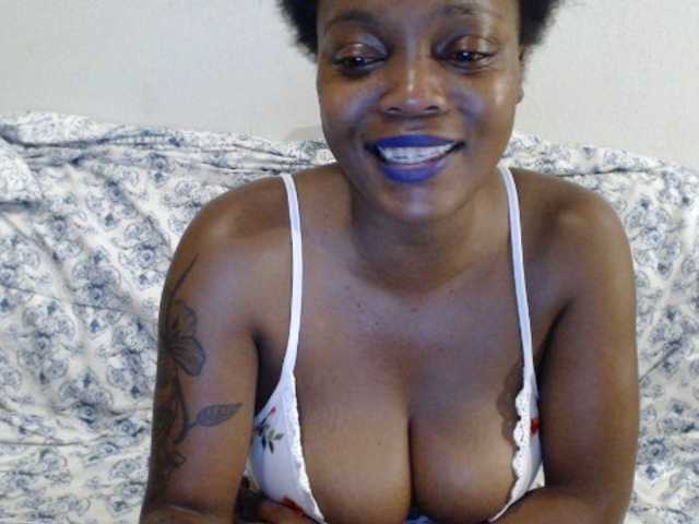 Фотографії Ebonydoll1 #ebony #hairy #boobs[25] #pussy[60] #cumshow[550]