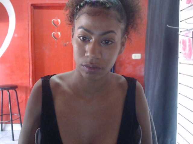 Скріншоти передачі EBONYMOM