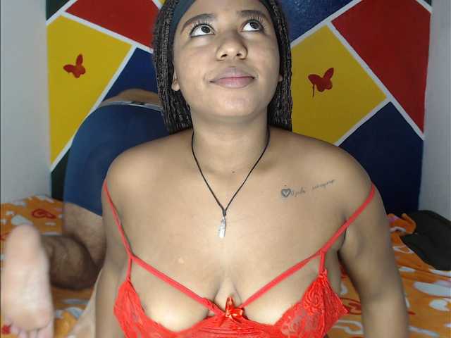 Скріншоти передачі ElenaThreesom