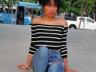 Еротичний відеочат elisamarchel