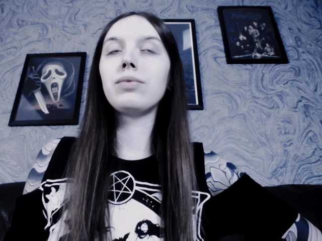 Скріншоти передачі EllaDark