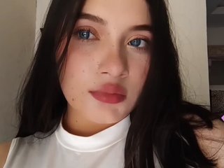 Еротичний відеочат EloodieCollins