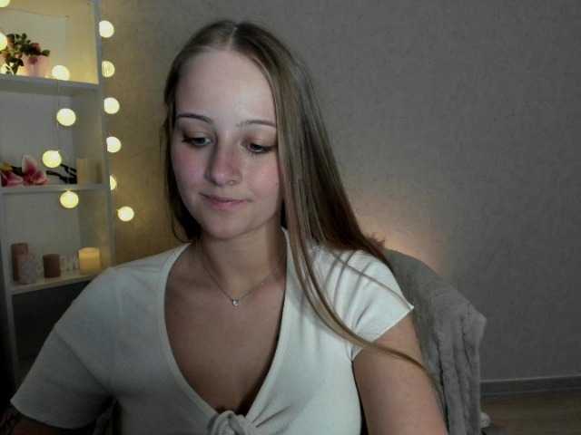 Фотографії ElsaJean18 Enjoy my lovely #hot show! Warm welcome to everybody! I want to feel you guys #hot #teen #dance #show