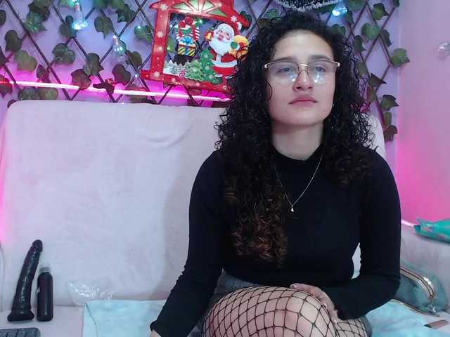 Скріншоти передачі Ema-boobsy