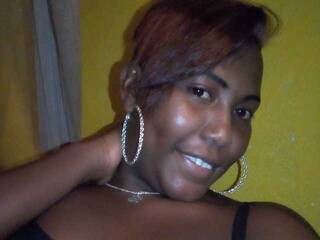 Еротичний відеочат Emellie