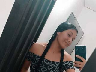 Еротичний відеочат Emely18a