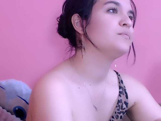 Скріншоти передачі EmeraldElla