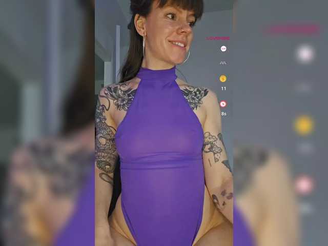 Скріншоти передачі EmilieEdelana