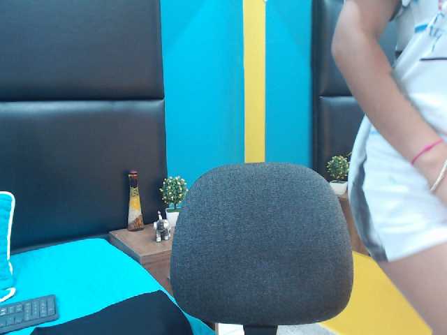 Скріншоти передачі EmillyWilliam