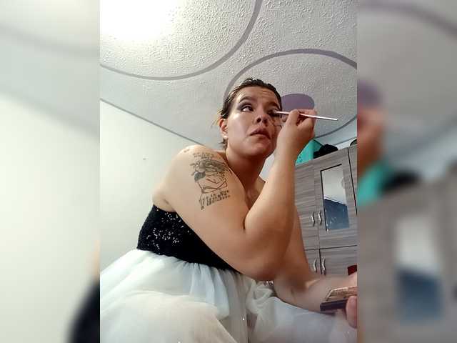 Скріншоти передачі Emily-510