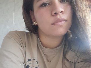 Еротичний відеочат emily-bigboobs