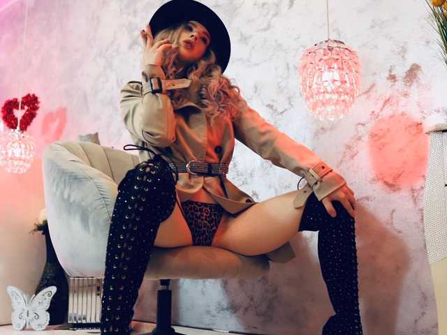 Фото профілю Emily-bloom