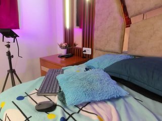 Еротичний відеочат emily-cute