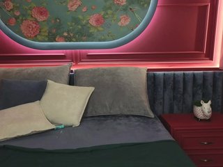 Еротичний відеочат EmilyLuxxxury