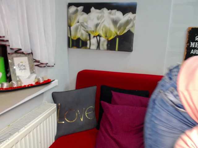 Скріншоти передачі EmilyQueen