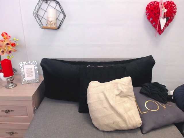 Скріншоти передачі EmilyQueen