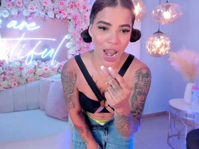 Скріншоти передачі EmmaRussellx