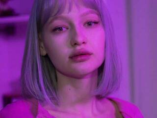 Еротичний відеочат EvaaaMoore