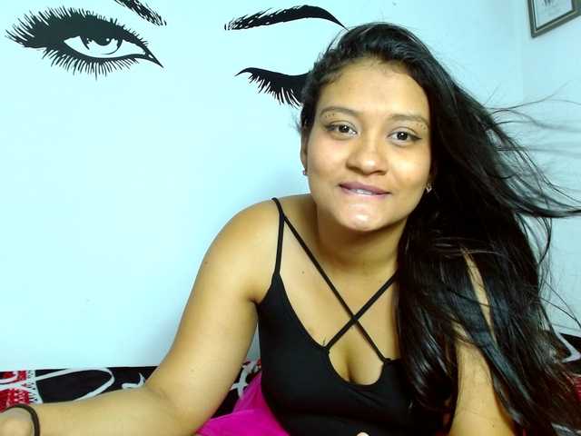 Фотографії EvanHot Doble penetracion #latina #hot #pussy # CAM2CAM #dirtytalk @come make me moan control my vibrations