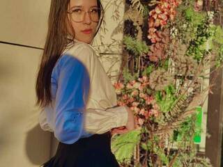 Еротичний відеочат NickyColienc