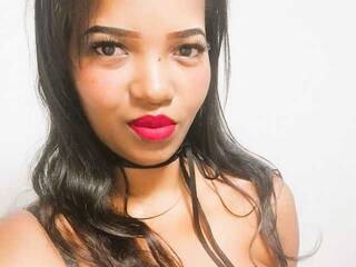 Еротичний відеочат evelynn-