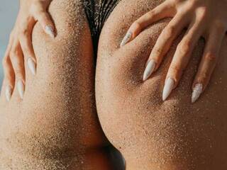 Еротичний відеочат Evelynne---Lisa