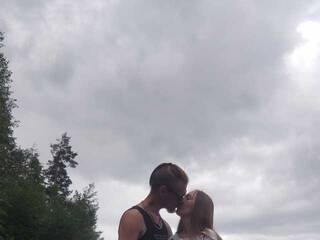 Еротичний відеочат F0XandM00N