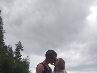 Еротичний відеочат F0XandM00N