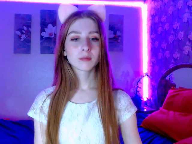 Фотографії FireShoWw hello in my room! I'm trying to break the earning record! I hope for your help! #young #teen #cute #new #toys #sexy #hot #natural #shaved #smalltits #redhair