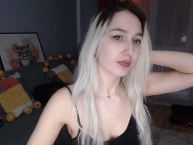 Фотографії FlexyDomme i'm super new here but I ve been caming for 6+ yrs 1996 LINGERIE