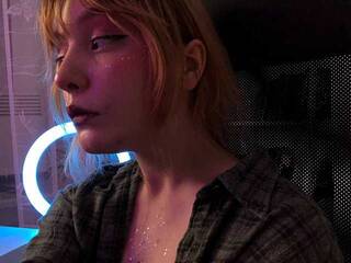 Еротичний відеочат flora-son