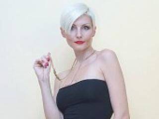 Еротичний відеочат foxi1010