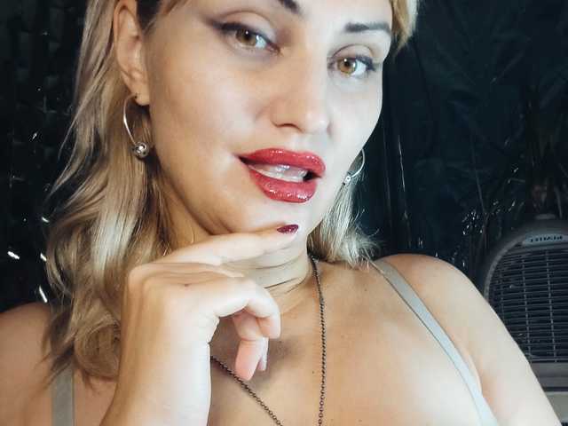 Фото профілю Freya-Milf
