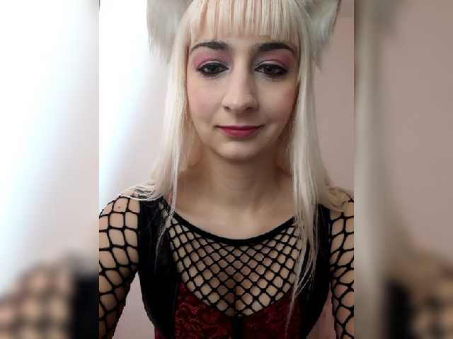 Фотографії FriskyKat It's my first night. Say hi, thanks for the tips! Cum show at the goal! [none]