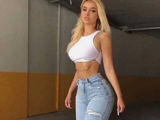 Еротичний відеочат Fronezart