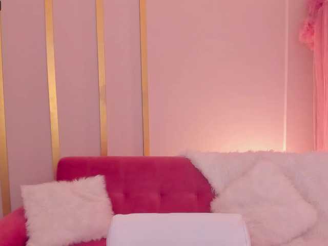 Фотографії GabbieM21 Meet me and touch my pussy to feel how much pleasure I can give you! ♥ full naked and sexy dance at goal 0