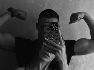 Еротичний відеочат theadebuenoo