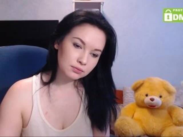 Скріншоти передачі Get-Naked