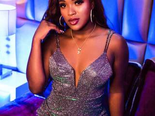 Еротичний відеочат GinnaDiior