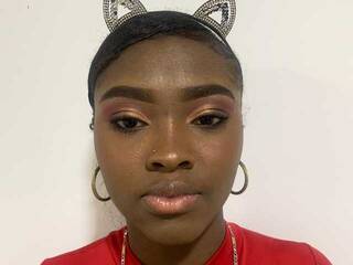 Еротичний відеочат GirlQueen