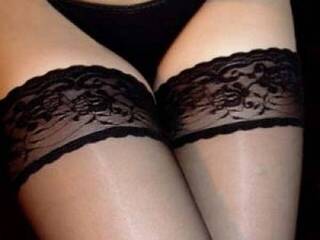 Еротичний відеочат hairyblkpearl