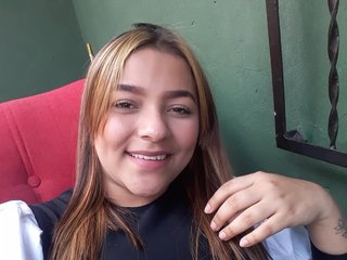 Еротичний відеочат HeidyRusell