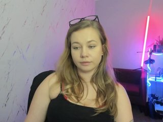 Еротичний відеочат hollyBB