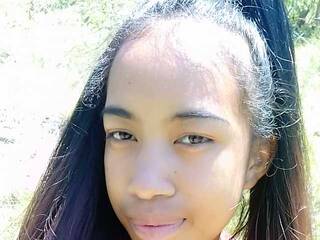 Еротичний відеочат Hollybelle